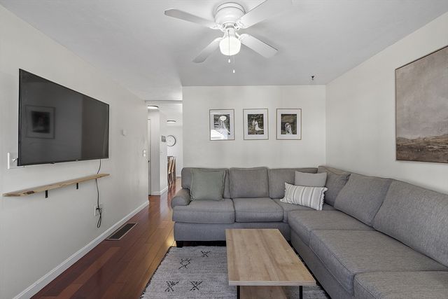 60 Liberty Street 3, Lowell, MA 01851