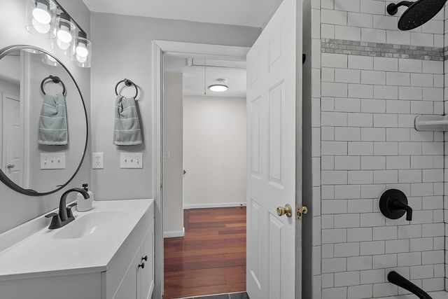 60 Liberty Street 3, Lowell, MA 01851