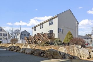 60 Liberty Street 3, Lowell, MA 01851