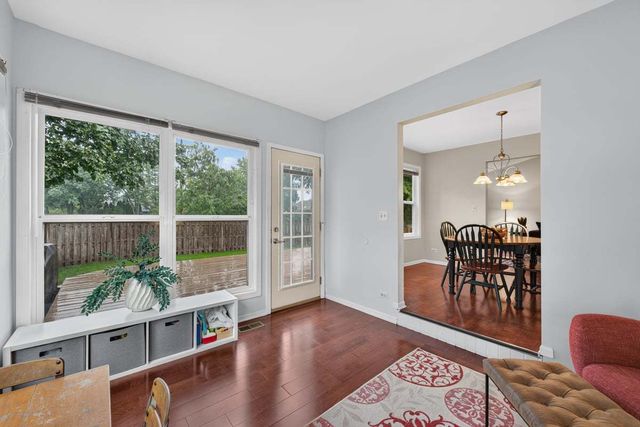397 Meadowview Lane, Aurora, IL 60502