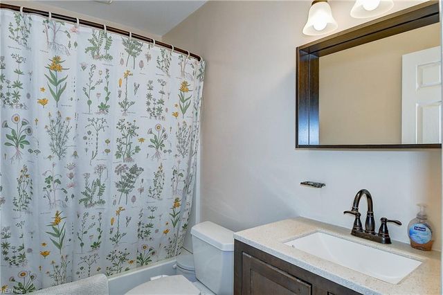 1616 Croyden RD, Norfolk, VA 23503