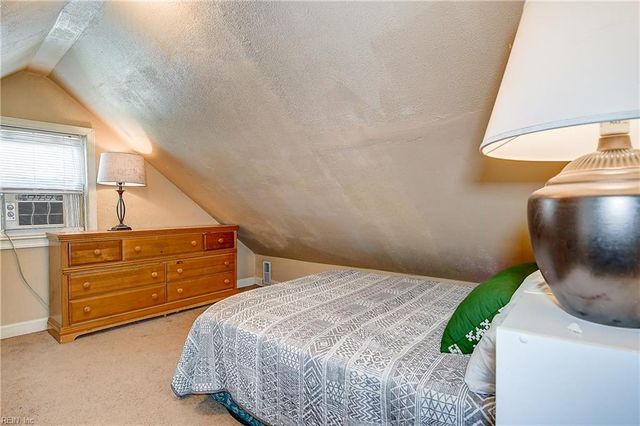 1616 Croyden RD, Norfolk, VA 23503