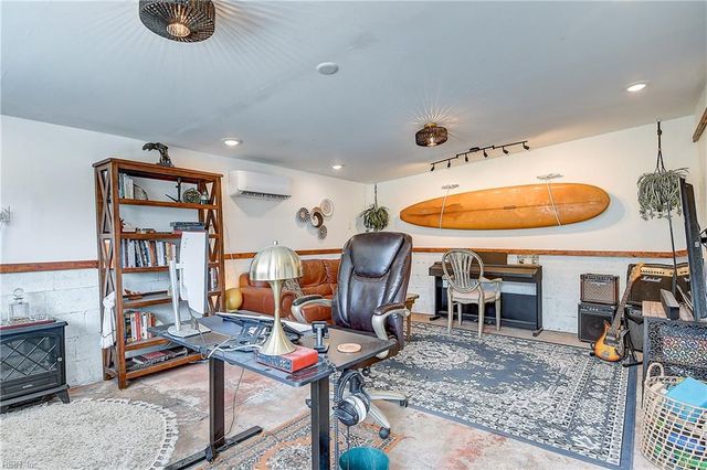 1616 Croyden RD, Norfolk, VA 23503