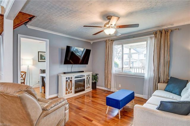 1616 Croyden RD, Norfolk, VA 23503