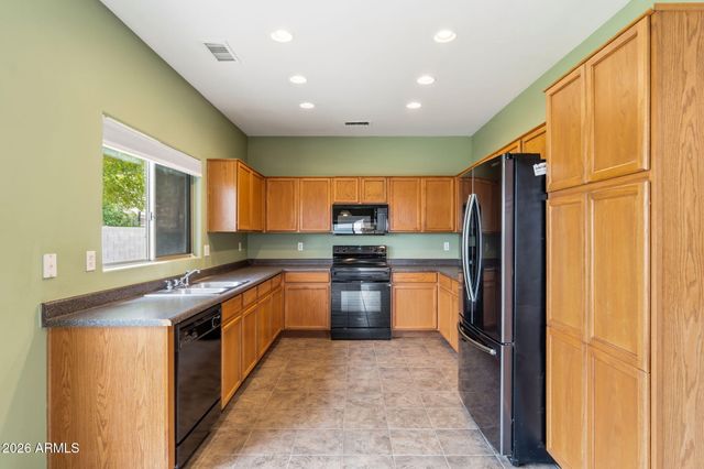 5436 W SUNLAND Avenue, Laveen, AZ 85339