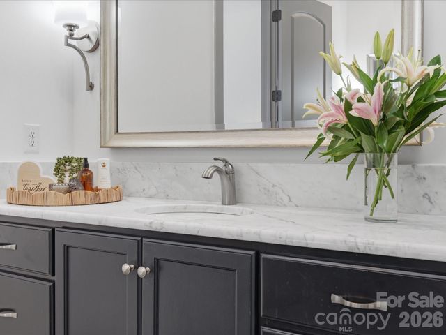 5717 Weddington Road, Concord, NC 28027