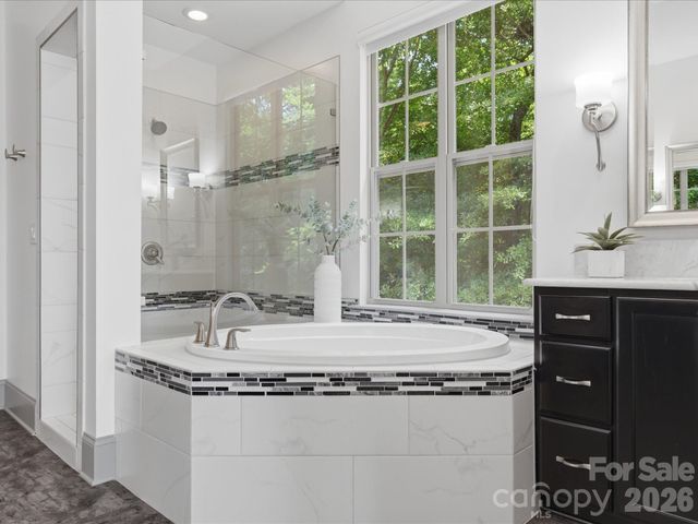 5717 Weddington Road, Concord, NC 28027