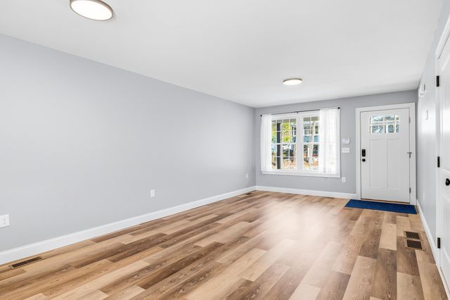 7 Wren Lane, Laconia, NH 03246