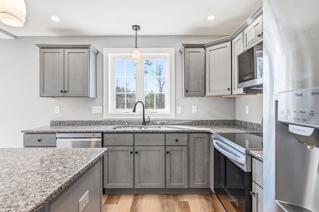 7 Wren Lane, Laconia, NH 03246