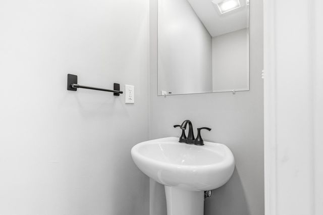 7 Wren Lane, Laconia, NH 03246