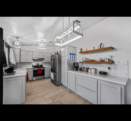 4811 SE Tattershall Way, Lawton, OK 73501