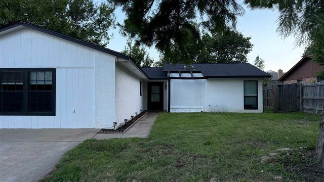 4811 SE Tattershall Way, Lawton, OK 73501