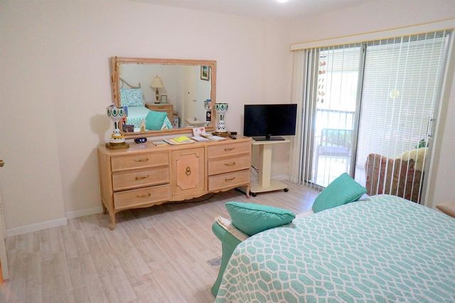 7286 HUNTINGTON Lane 306, Delray Beach, FL 33446