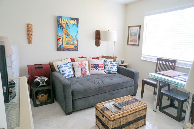 7286 HUNTINGTON Lane 306, Delray Beach, FL 33446
