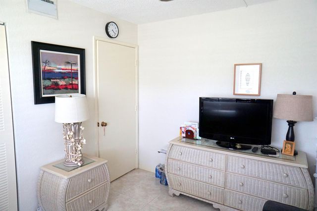 7286 HUNTINGTON Lane 306, Delray Beach, FL 33446