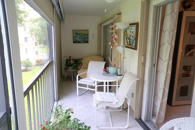7286 HUNTINGTON Lane 306, Delray Beach, FL 33446