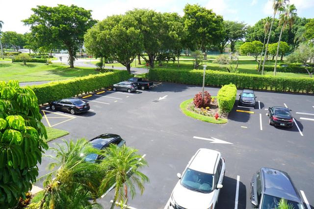 7286 HUNTINGTON Lane 306, Delray Beach, FL 33446
