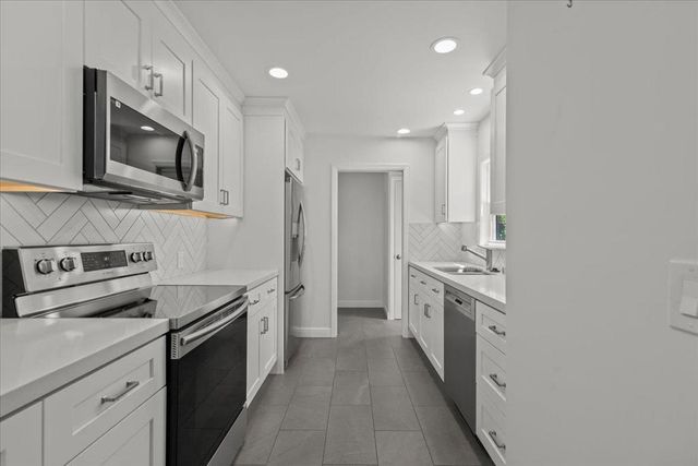6121 Montgomery Court, San Jose, CA 95135
