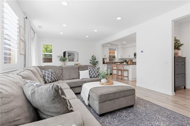 43 Fosco Street, Rancho Mission Viejo, CA 92694