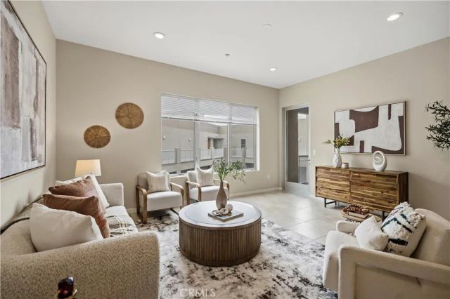 21 Gramercy 421, Irvine, CA 92612