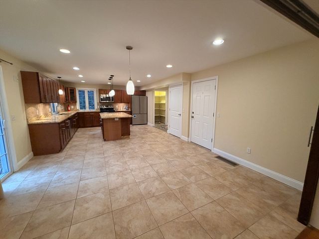 112 Quinobequin Rd, Newton, MA 02462