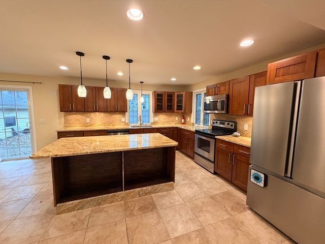112 Quinobequin Rd, Newton, MA 02462