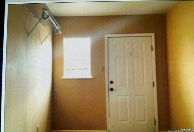 104 S Meerscheidt St Unit 2, Dilley, TX 78017