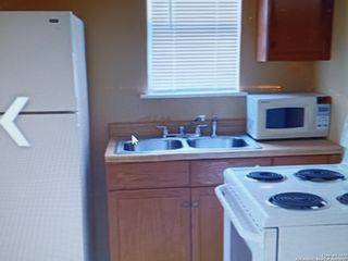 104 S Meerscheidt St Unit 2, Dilley, TX 78017