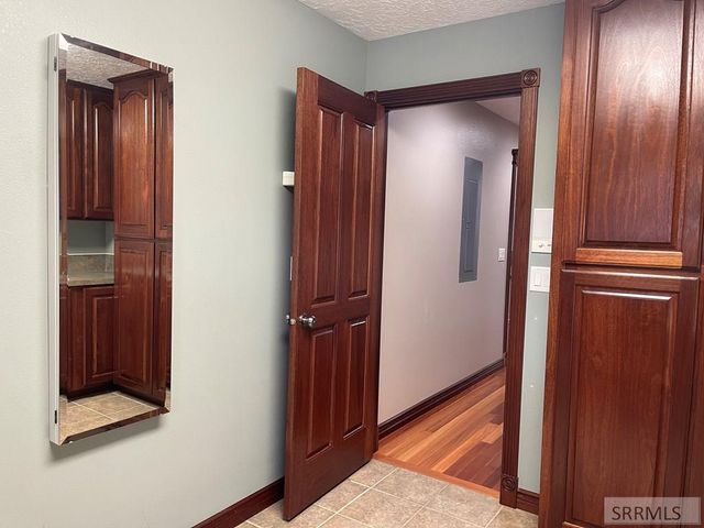 98 N 50 E, Blackfoot, ID 83221