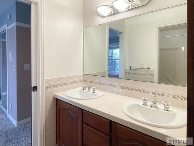 98 N 50 E, Blackfoot, ID 83221