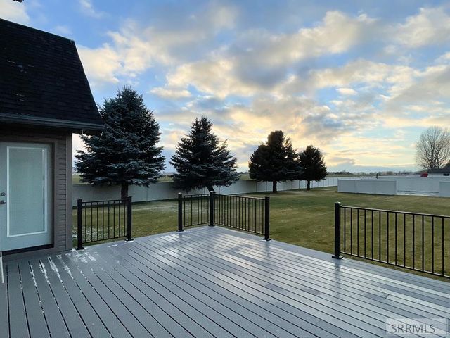 98 N 50 E, Blackfoot, ID 83221