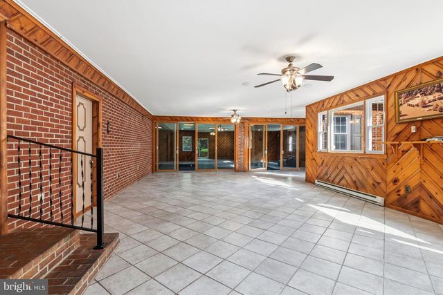17212 HUNTER GREEN RD, Upperco, MD 21155
