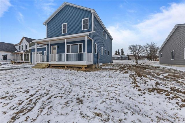 28 Dozer Drive, St. Albans Town, VT 05478