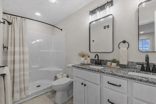 28 Dozer Drive, St. Albans Town, VT 05478