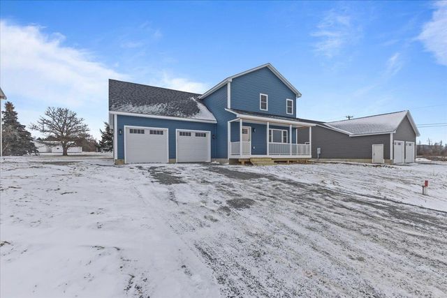 28 Dozer Drive, St. Albans Town, VT 05478