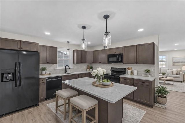 28 Dozer Drive, St. Albans Town, VT 05478