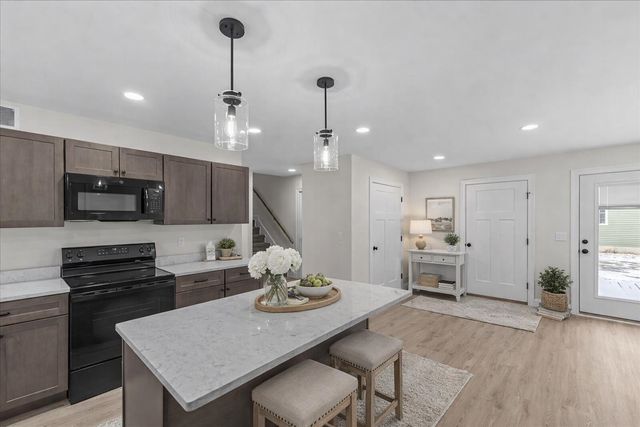 28 Dozer Drive, St. Albans Town, VT 05478