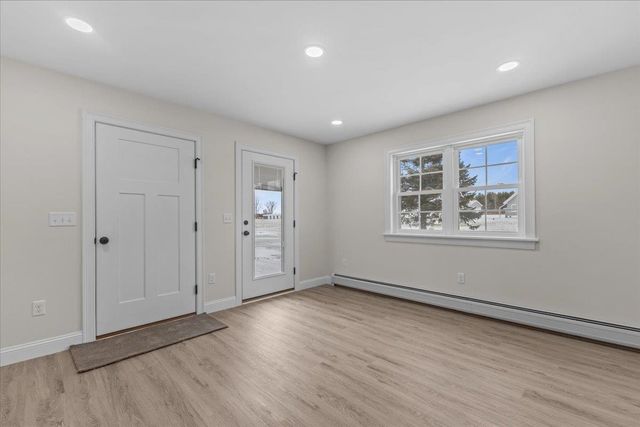 28 Dozer Drive, St. Albans Town, VT 05478