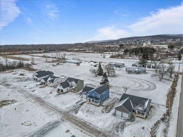 28 Dozer Drive, St. Albans Town, VT 05478