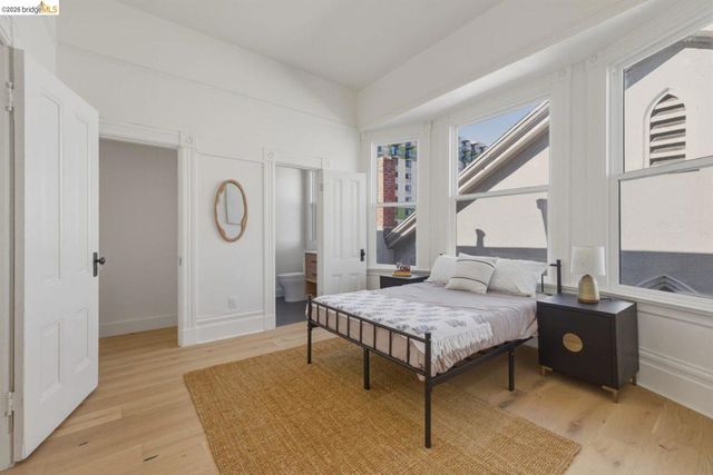 523 25Th St, Oakland, CA 94612