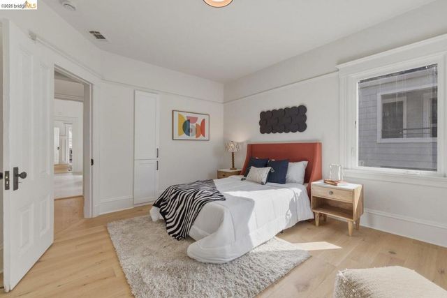 523 25Th St, Oakland, CA 94612