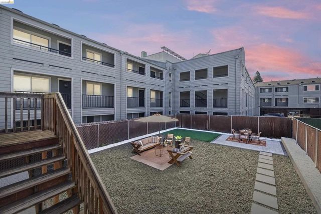 523 25Th St, Oakland, CA 94612