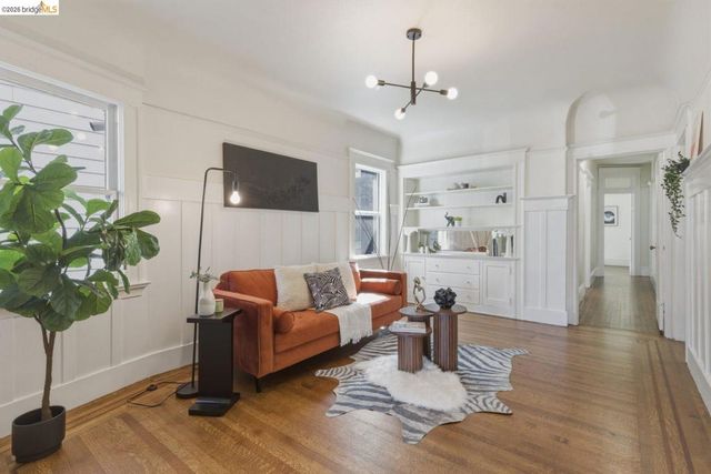 523 25Th St, Oakland, CA 94612