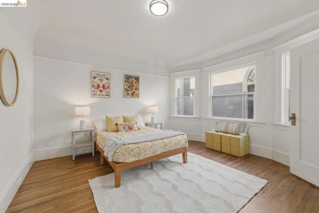 523 25Th St, Oakland, CA 94612