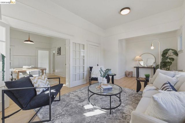 523 25Th St, Oakland, CA 94612