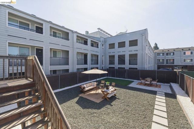 523 25Th St, Oakland, CA 94612