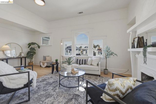 523 25Th St, Oakland, CA 94612