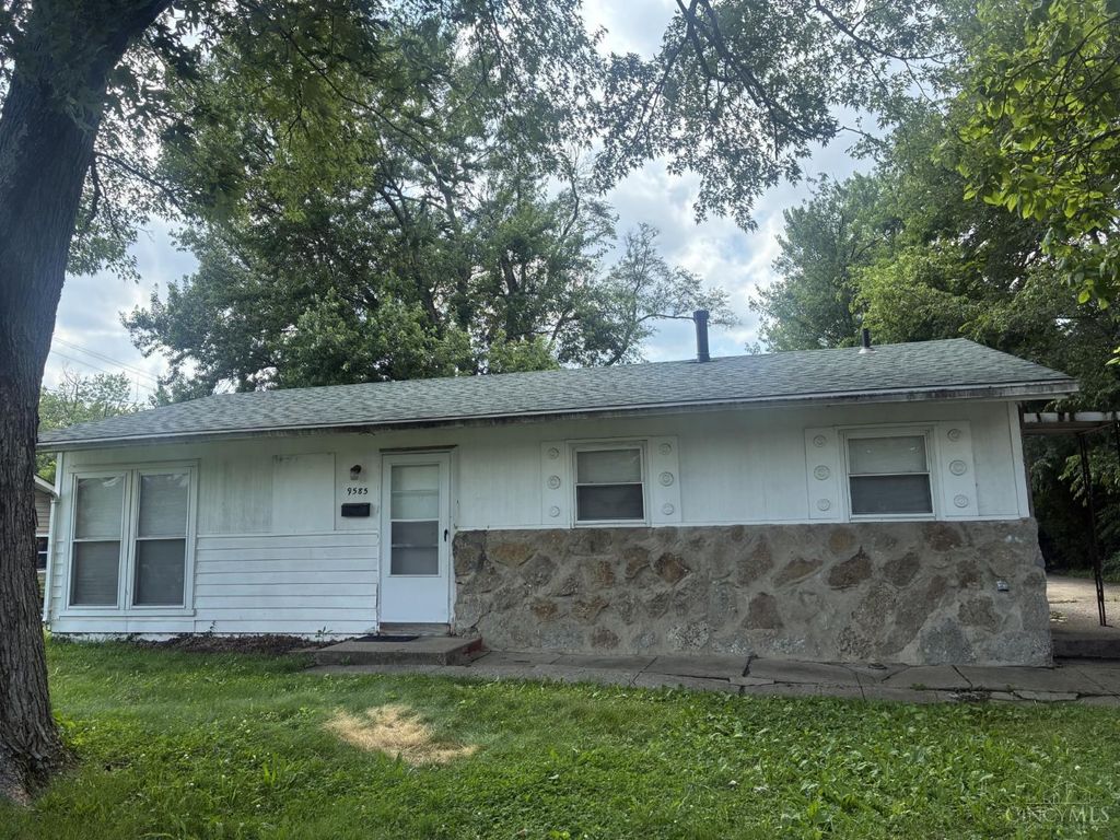 9585 Ridgemoor Avenue, Colerain Twp, OH 45231