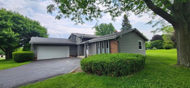 6017 W Donges LANE, Brown Deer, WI 53223
