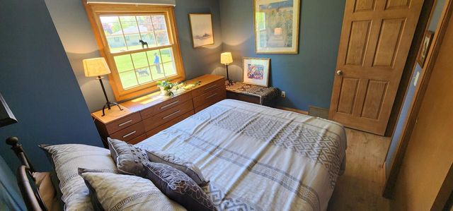 6017 W Donges LANE, Brown Deer, WI 53223